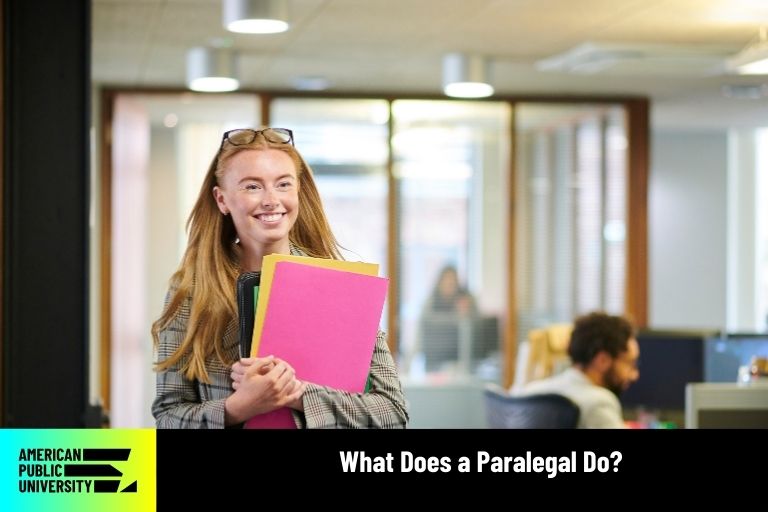 what-does-a-paralegal-do paralegal holding files